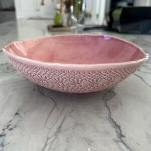Pink Salad Bowl with lace‎ detailing